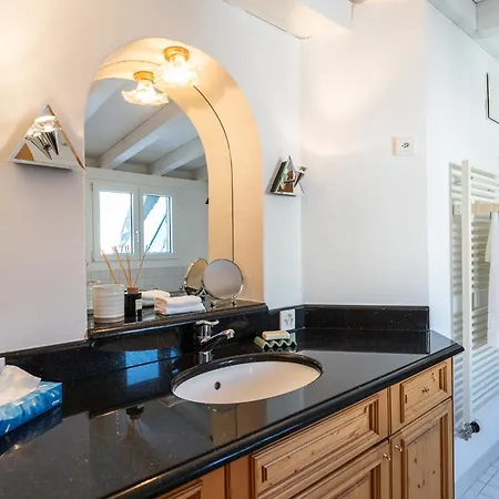 Edelweiss Schlosswohnung Апартаменты *