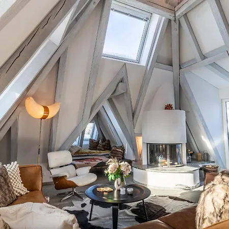 Edelweiss Schlosswohnung Апартаменты *