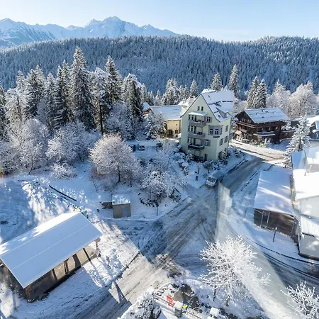 Edelweiss Schlosswohnung Lejlighed *